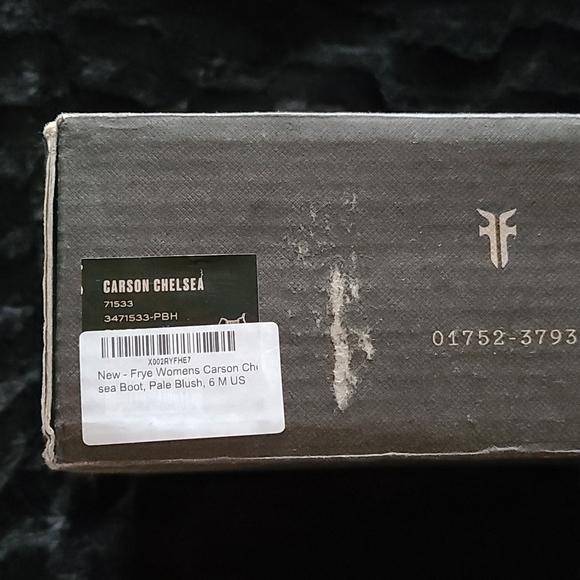 NIB Frye Women's Carson Chelsea Boot - Picture 6 of 8